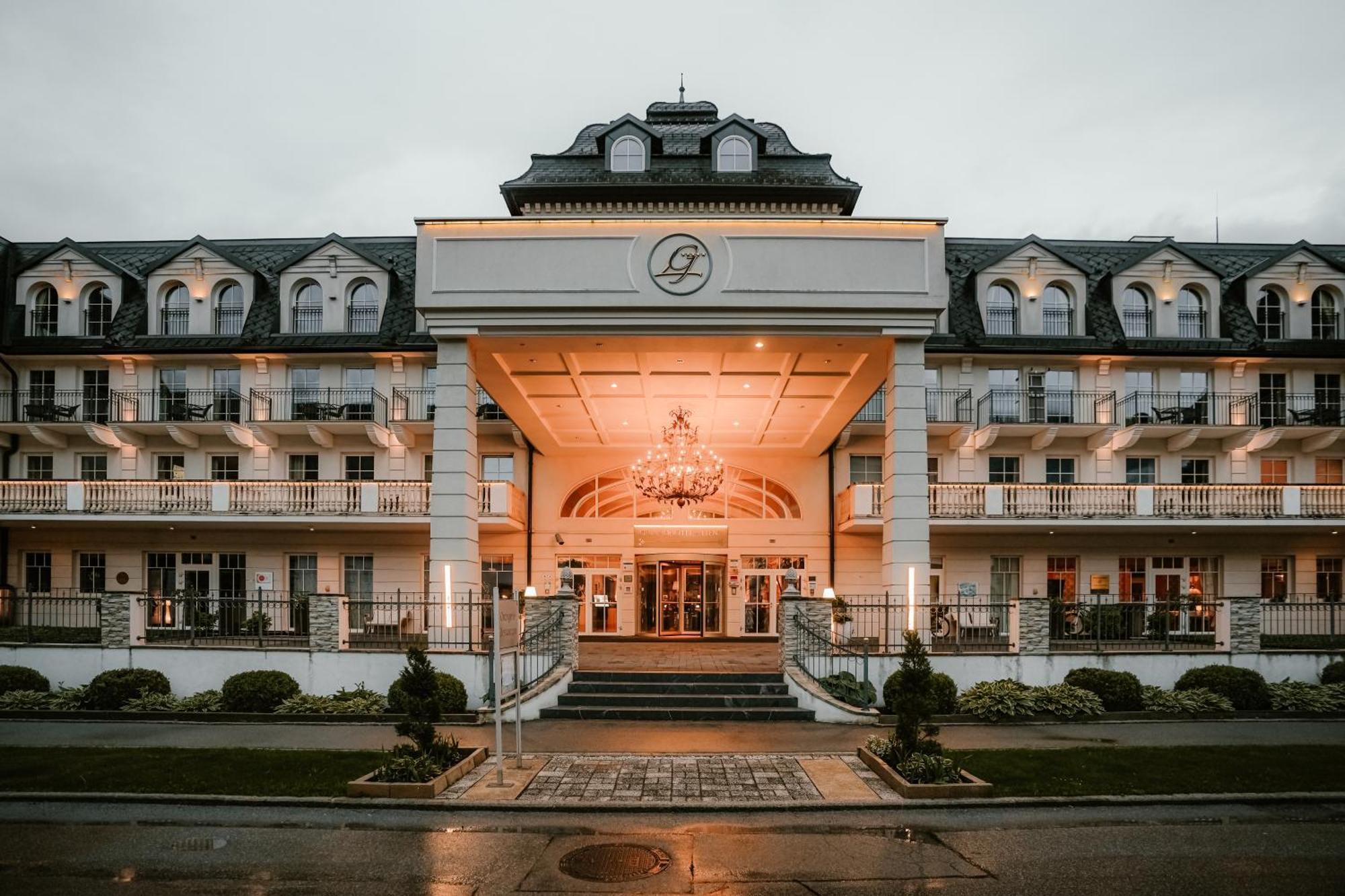 Grandhotel Lienz Business-Wellness & Gourmet Esterno foto